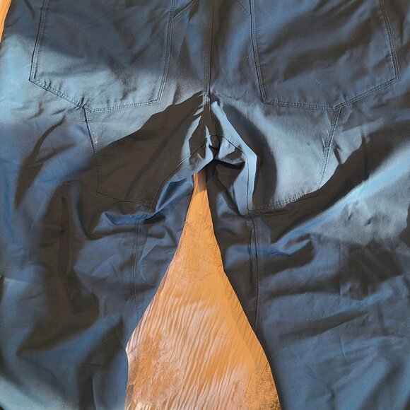 Volcom Mens L snowpants - Picture 2 of 2
